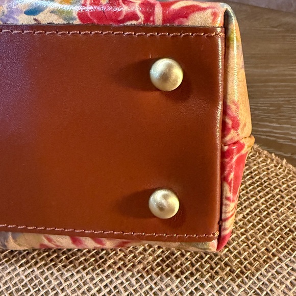 Patricia Nash Zelia Aegean Blooms Frame Convertible Bag - Picture 6 of 14